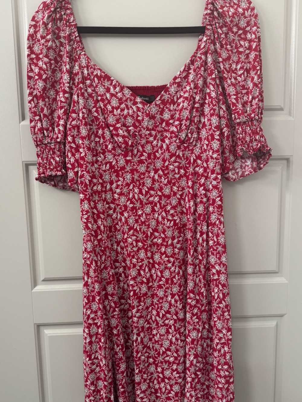 Madewell Red Floral Puff-Sleeve V-Neck Mini Dress - Picture 4 of 9